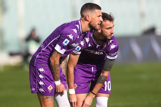 GERMOGLI PH: 22 NOVEMBRE 2020 FIRENZE STADIO ARTEMIO FRANCHI SERIE A FIORENTINA VS BENEVENTO NELLA FOTO BIRAGHI E CASTROVILLI GERMOGLI PH: 22 NOVEMBRE 2020 FIRENZE STADIO ARTEMIO FRANCHI SERIE A FIORENTINA VS BENEVENTO NELLA FOTO BIRAGHI E CASTROVILLI