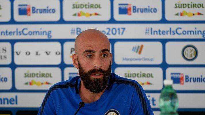Borja Valero durante la conferenza stampa di presentazione a Riscone di Brunico 