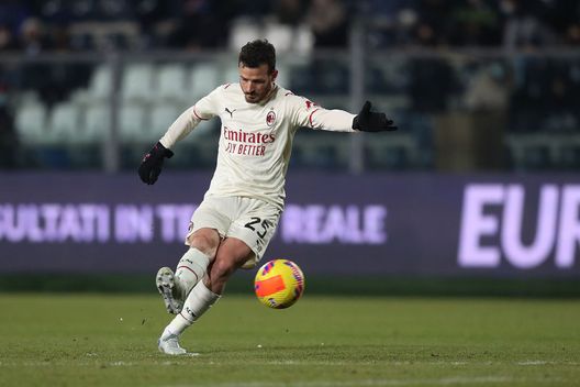 (Photo by Gabriele Maltinti/Getty Images) Il Milan chiude bene il 2021 con un poker a Empoli- immagine 5