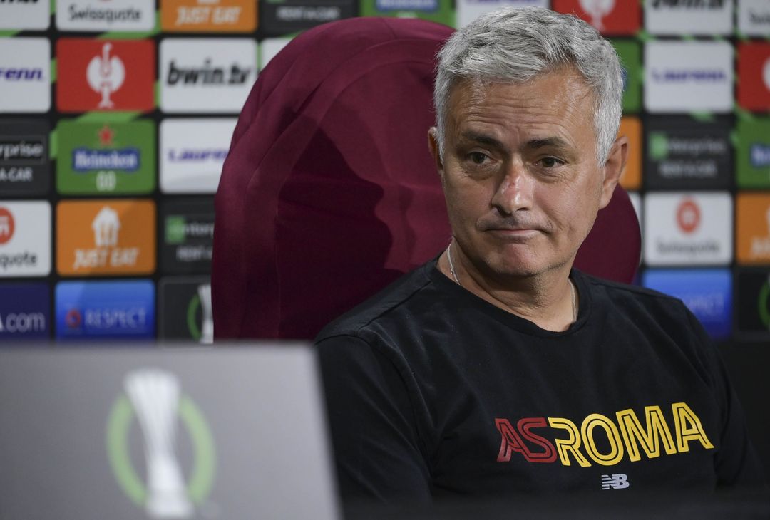 Roma, la conferenza stampa di Mourinho durante il Uefa Media Day – FOTO GALLERY - immagine 12
