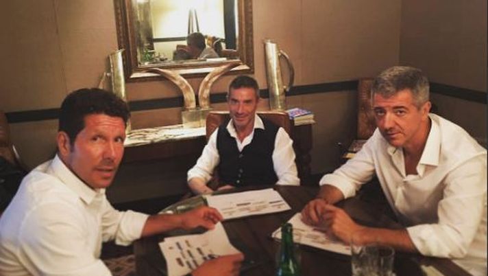 La foto postata da Simeone 