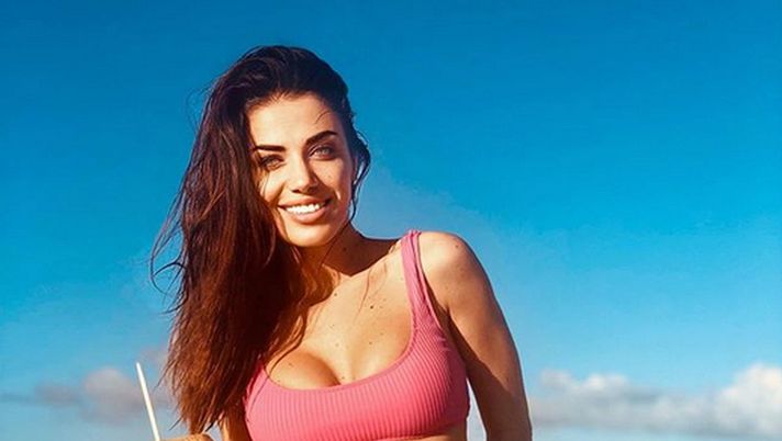 Eleonora Boi si gode il sole di Los Angeles: lo scatto in bikini infiamma il web Eleonora Boi
