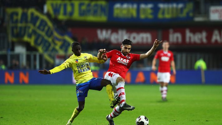 ALKMAAR, NETHERLANDS - MARCH 02: Jamiro Monteiro of SC Cambuur battles for the ball with Alireza Jahanbakhsh of AZ Alkmaar during the Dutch KNVB Cup Semi-final match between AZ Alkmaar and SC Cambuur held at AFAS Stadion on March 2, 2017 in Alkmaar, Netherlands. (Photo by Dean Mouhtaropoulos/Getty Images) ALKMAAR, NETHERLANDS - MARCH 02: Jamiro Monteiro of SC Cambuur battles for the ball with Alireza Jahanbakhsh of AZ Alkmaar during the Dutch KNVB Cup Semi-final match between AZ Alkmaar and SC Cambuur held at AFAS Stadion on March 2, 2017 in Alkmaar, Netherlands. (Photo by Dean Mouhtaropoulos/Getty Images)