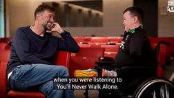 Natale 2023, il Liverpool realizza il sogno di un bambino | VIDEO