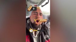 VIDEO / Vidal affamato? La sfida a chi mangia più hot dog
