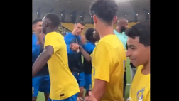 VIDEO / Cristiano Junior non saluta il papà in campo: CR7 si infastidisce