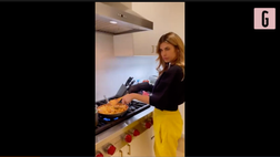 VIDEO Elisabetta Canalis, l’ex di Vieri ai fornelli: l’appello su Instagram diverte i suoi followers