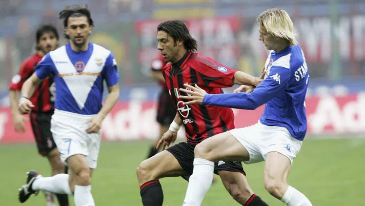 Manuel Rui Costa durante un Milan-Brescia (credits: GETTY Images)