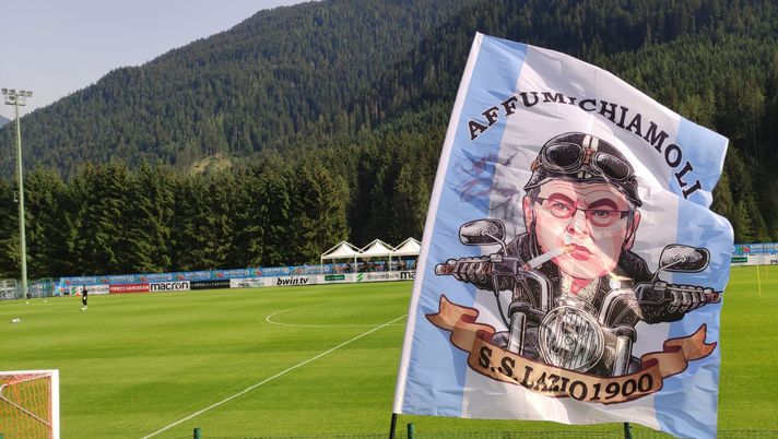 "Affumichiamoli", la bandiera per Sarri 