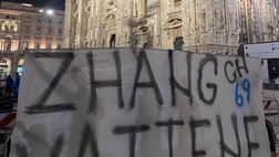 Inter, la protesta della Curva Nord: striscioni contro Zhang in giro per Milano