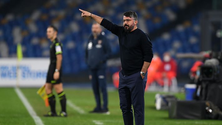NAPLES, ITALY - DECEMBER 23: Gennaro Gattuso, Head Coach of S.S.C. Napoli gives their team instructions during the Serie A match between SSC Napoli and Torino FC at Stadio Diego Armando Maradona on December 23, 2020 in Naples, Italy. Sporting stadiums around Italy remain under strict restrictions due to the Coronavirus Pandemic as Government social distancing laws prohibit fans inside venues resulting in games being played behind closed doors. (Photo by Francesco Pecoraro/Getty Images) NAPLES, ITALY - DECEMBER 23: Gennaro Gattuso, Head Coach of S.S.C. Napoli gives their team instructions during the Serie A match between SSC Napoli and Torino FC at Stadio Diego Armando Maradona on December 23, 2020 in Naples, Italy. Sporting stadiums around Italy remain under strict restrictions due to the Coronavirus Pandemic as Government social distancing laws prohibit fans inside venues resulting in games being played behind closed doors. (Photo by Francesco Pecoraro/Getty Images)