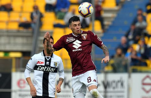 Parma-Torino, Baselli salta di testa Parma-Torino, Baselli salta di testa