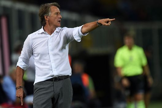 PALERMO, ITALY - AUGUST 15: Head coach Attilio Tesser of Avellino issues instructions during the TIM Cup match between US Citta di Palermo and US Avellino at Stadio Renzo Barbera on August 15, 2015 in Palermo, Italy. (Photo by Tullio M. Puglia/Getty Images) Modena
