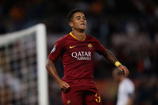 ROME, ITALY - OCTOBER 02: Justin Kluivert of AS Roma celebrates after scoring the team's fourth goal during the Group G match of the UEFA Champions League between AS Roma and Viktoria Plzen at Stadio Olimpico on October 2, 2018 in Rome, Italy. (Photo by Paolo Bruno/Getty Images) ROME, ITALY - OCTOBER 02: Justin Kluivert of AS Roma celebrates after scoring the team's fourth goal during the Group G match of the UEFA Champions League between AS Roma and Viktoria Plzen at Stadio Olimpico on October 2, 2018 in Rome, Italy. (Photo by Paolo Bruno/Getty Images)