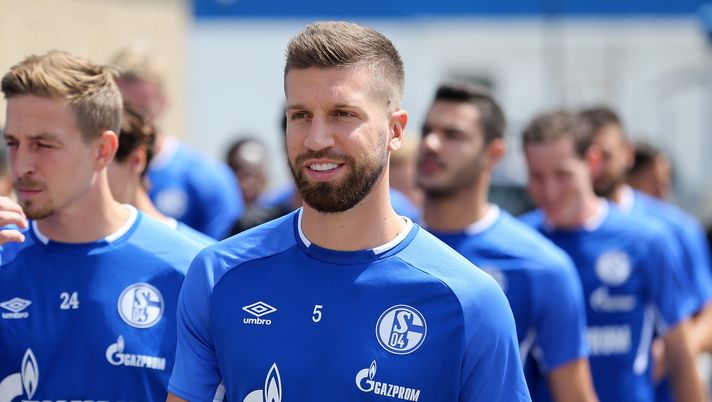 La Fiorentina aspetta Nastasic. E un giovane difensore può restare in rosa La Fiorentina aspetta Nastasic. E un giovane difensore può restare in rosa