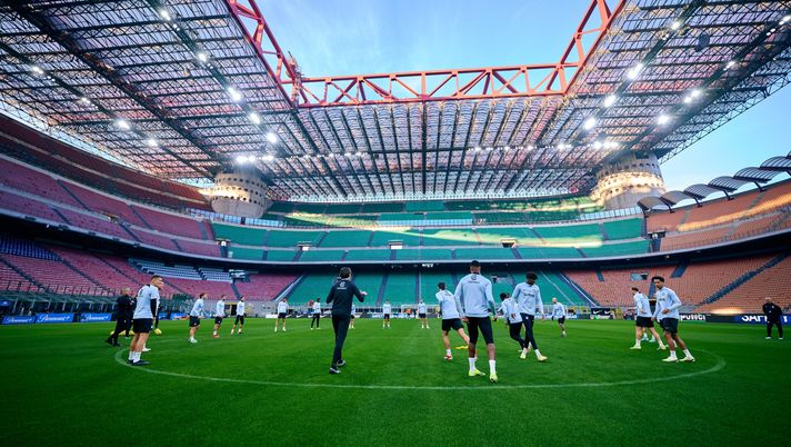 Inter-Juve, che show a San Siro: oltre 75mila spettatori. Coreografia a tre anelli della Nord - immagine 1