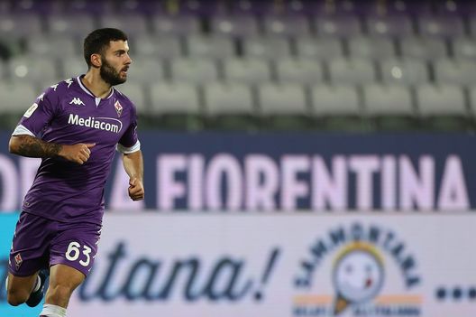 FLORENCE, ITALY - OCTOBER 28: Patrick Cutrone of ACF Fiorentina in action during the Coppa Italia match between ACF Fiorentina and Calcio Padova at Artemio Franchi on October 28, 2020 in Florence, Italy.  (Photo by Gabriele Maltinti/Getty Images) 