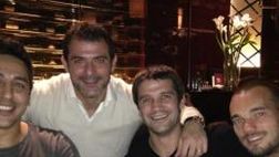 FOTO – Chivu, cena con due compagni speciali. E a Matrix scrive…