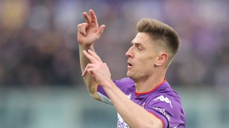 GERMOGLI PH: 6 MARZO 2022 FIRENZE STADIO ARTEMIO FRANCHI CAMPIONATO SERIE A TIM FIORENTINA VS VERONA
NELLA FOTO GOL ESULTANZA PIATEK GERMOGLI PH: 6 MARZO 2022 FIRENZE STADIO ARTEMIO FRANCHI CAMPIONATO SERIE A TIM FIORENTINA VS VERONA
NELLA FOTO GOL ESULTANZA PIATEK