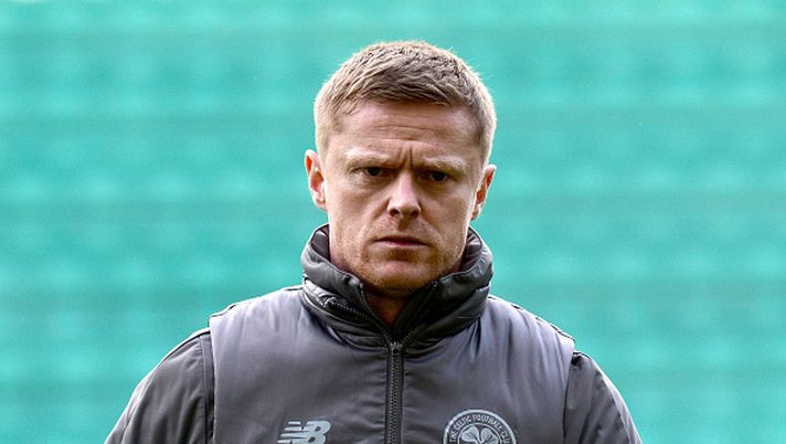 EDINBURGH, SCOTLAND - MARCH 02: Damien Duff, Celtic first team coach arrives at the stadium prior to the Scottish Cup quarter final match between Hibernian and Celtic at Easter Road on March 02, 2019 in Edinburgh, Scotland. (Photo by Mark Runnacles/Getty Images) Damien Duff e il derby di Dublino: diretta tv per l’apertura irlandese - immagine 1