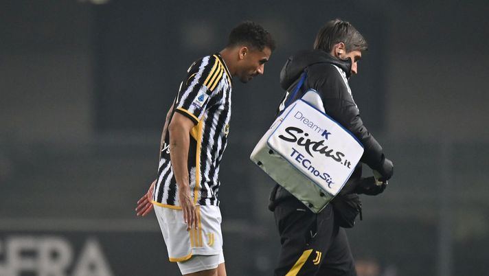 Juventus, Danilo sottoposto ad accertamenti medici: escluse lesioni e fratture - immagine 1