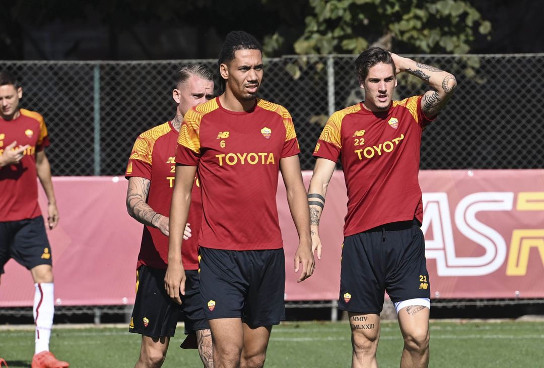 Trigoria, Roma in campo per preparare la sfida con il Napoli – FOTO GALLERY- immagine 1