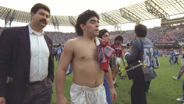 Maradona, trent&#8217;anni fa l&#8217;ultima partita con la maglia del Napoli: il racconto