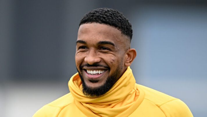 TURIN, ITALY - DECEMBER 27: Gleison Bremer of Juventus during a training session at JTC on December 27, 2023 in Turin, Italy. (Photo by Daniele Badolato - Juventus FC/Juventus FC via Getty Images) Bremer: “Rinnovo grande emozione! In cosa sono migliorato grazie a Giuntoli, sullo Scudetto…” - immagine 1