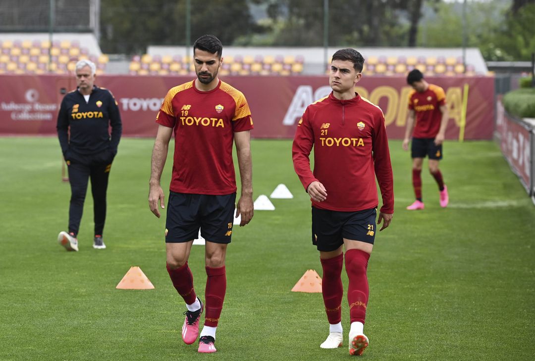 Roma, allenamento in vista del Bayer: ci sono Dybala e Wijnaldum – FOTO GALLERY - immagine 41
