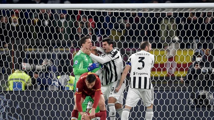 Follia in 7 minuti. La Roma si fa del male: da 3-1 a 3-4 con la Juve - immagine 1