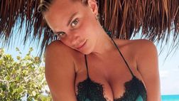 Francesca Brambilla esagerata: il bikini è quasi invisibile
