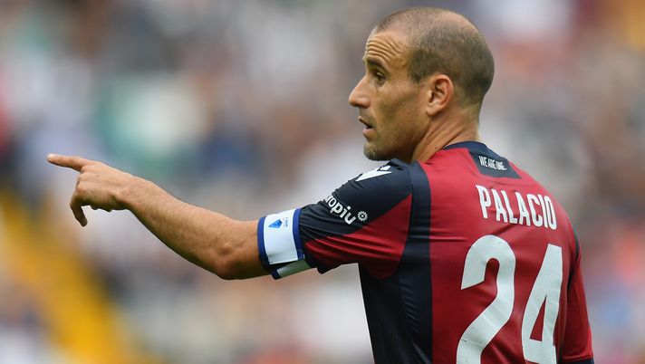 UDINE, ITALY - SEPTEMBER 29: Rodrigo Palacio of Bologna FC gestures during the Serie A match between Udinese Calcio and Bologna FC at Stadio Friuli on September 29, 2019 in Udine, Italy. (Photo by Alessandro Sabattini/Getty Images) UDINE, ITALY - SEPTEMBER 29: Rodrigo Palacio of Bologna FC gestures during the Serie A match between Udinese Calcio and Bologna FC at Stadio Friuli on September 29, 2019 in Udine, Italy. (Photo by Alessandro Sabattini/Getty Images)