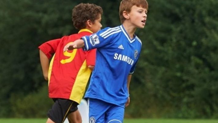 Famiglia Hazard: il piccolo Ethan nel Chelsea Famiglia Hazard: il piccolo Ethan nel Chelsea