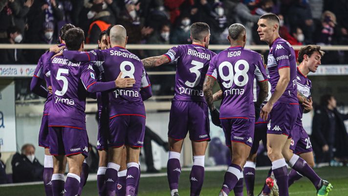 GERMOGLI PH: 17 GENNAIO 2022 FIRENZE STADIO ARTEMIO FRANCHI CAMPIONATO SERIE A TIM 2021/2022 FIORENTINA VS GENOA NELLA GOL ESULTANZA VLAHOVIC FINALE – Game, set, match! Fiorentina-Genoa 6-0. Show viola, Biraghi cecchino! - immagine 1