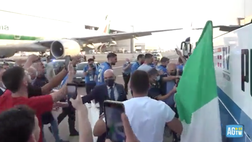 VIDEO / Italia, “Assalto” al pullman: tifosi incontenibili all’aeroporto
