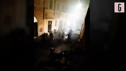 VIDEO Roma-Vitesse, follia alla vigilia: rissa tra i tifosi, interviene la Polizia