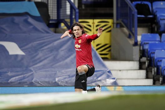 Cavani (getty images) Cavani (getty images)