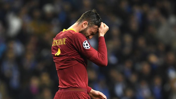 PORTO, PORTUGAL - MARCH 06: Bryan Cristante of AS Roma reacts following defeat during the UEFA Champions League Round of 16 Second Leg match between FC Porto and AS Roma at Estadio do Dragao on March 06, 2019 in Porto, Portugal. (Photo by Octavio Passos/Getty Images) PORTO, PORTUGAL - MARCH 06: Bryan Cristante of AS Roma reacts following defeat during the UEFA Champions League Round of 16 Second Leg match between FC Porto and AS Roma at Estadio do Dragao on March 06, 2019 in Porto, Portugal. (Photo by Octavio Passos/Getty Images)