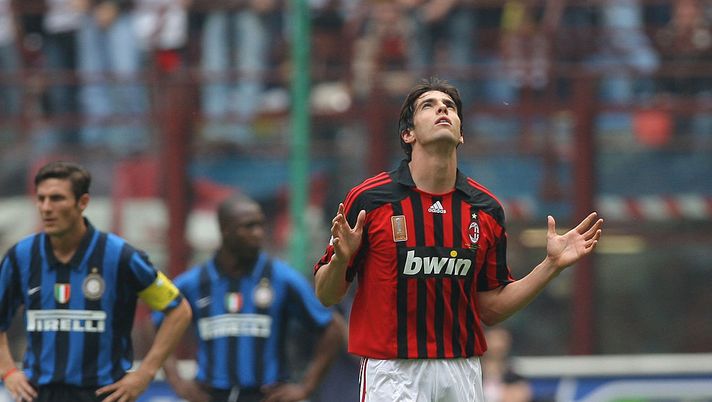 MILAN, ITALY - MAY 4: Kaka of AC Milan celebratea a goal during the Serie A match between Milan and Inter at the Stadio San Siro on May 4, 2008 in Milan, Italy. (Photo by New Press/Getty Images) MILAN, ITALY - MAY 4: Kaka of AC Milan celebratea a goal during the Serie A match between Milan and Inter at the Stadio San Siro on May 4, 2008 in Milan, Italy. (Photo by New Press/Getty Images)