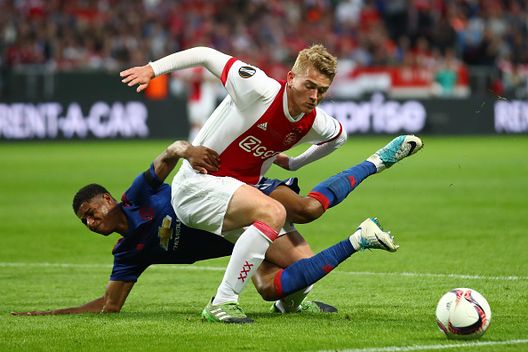 STOCKHOLM, SWEDEN - MAY 24: Matthijs de Ligt of Ajax and Marcus Rashford of Manchester United in action during the UEFA Europa League Final between Ajax and Manchester United at Friends Arena on May 24, 2017 in Stockholm, Sweden. (Photo by Dean Mouhtaropoulos/Getty Images) STOCKHOLM, SWEDEN - MAY 24: Matthijs de Ligt of Ajax and Marcus Rashford of Manchester United in action during the UEFA Europa League Final between Ajax and Manchester United at Friends Arena on May 24, 2017 in Stockholm, Sweden. (Photo by Dean Mouhtaropoulos/Getty Images)