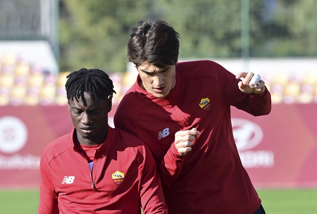 Trigoria: El Shaarawy sorride, Abraham concentrato – FOTO GALLERY - immagine 6