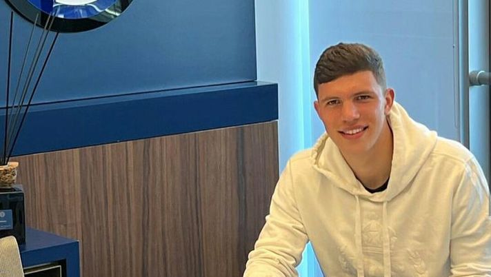 Inter, UFFICIALE: blindato Franco Carboni, rinnovo fino al 30 giugno 2026 - immagine 1