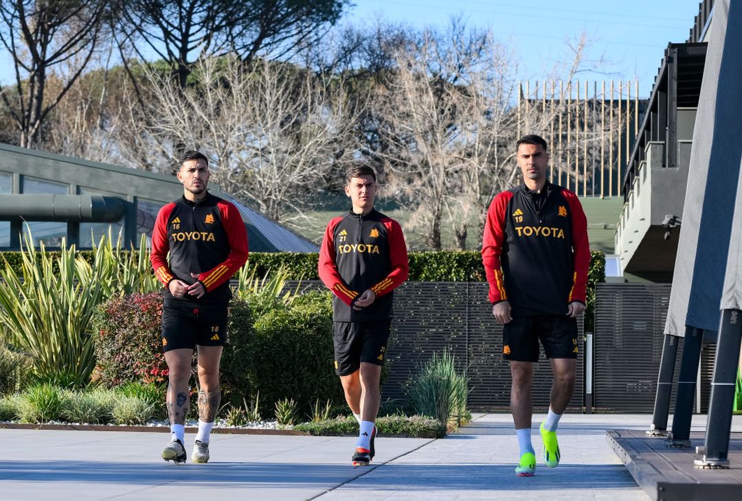 Trigoria, vigilia di Frosinone-Roma: la ‘festa’ dei compagni a Celik – FOTO GALLERY - immagine 42