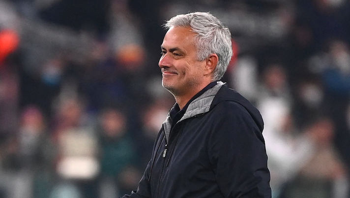 Mourinho: “Ci sono squadre che fanno cinque cambi! Fermare Ibra? Rispondo così” Mourinho: “Ci sono squadre che fanno cinque cambi! Fermare Ibra? Rispondo così” - immagine 1