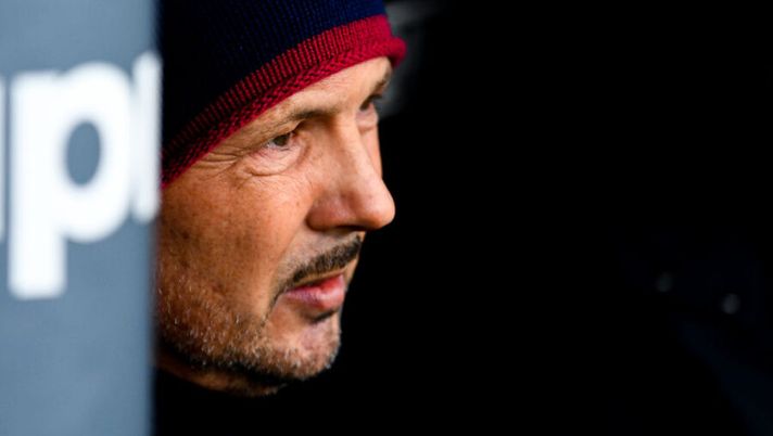 GENOA, ITALY - NOVEMBER 7: Sinisa Mihajlovic head coach of Bologna looks on before the Serie A match between UC Sampdoria and Bologna Fc at Stadio Luigi Ferraris on November 7, 2021 in Genoa, Italy. (Photo by Getty Images) Bologna, ore di riflessione sulla panchina di Mihajlovic: oggi l’incontro chiave - immagine 1