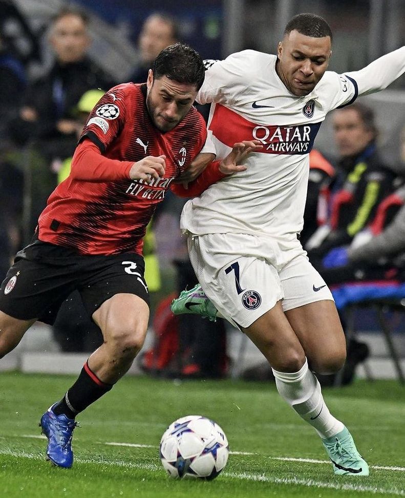 Consigli Fantacalcio, 5 difensori per la 28a giornata: riscatto Calabria e Di Lorenzo, Martin in ripresa- immagine 5