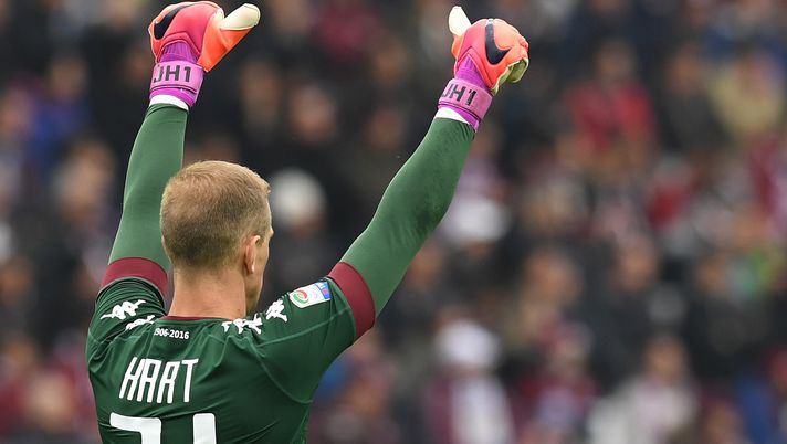 TURIN, ITALY - OCTOBER 23:  Joe Hart of FC Torino gestures during the Serie A match between FC Torino and SS Lazio at Stadio Olimpico di Torino on October 23, 2016 in Turin, Italy.  (Photo by Valerio Pennicino/Getty Images) 