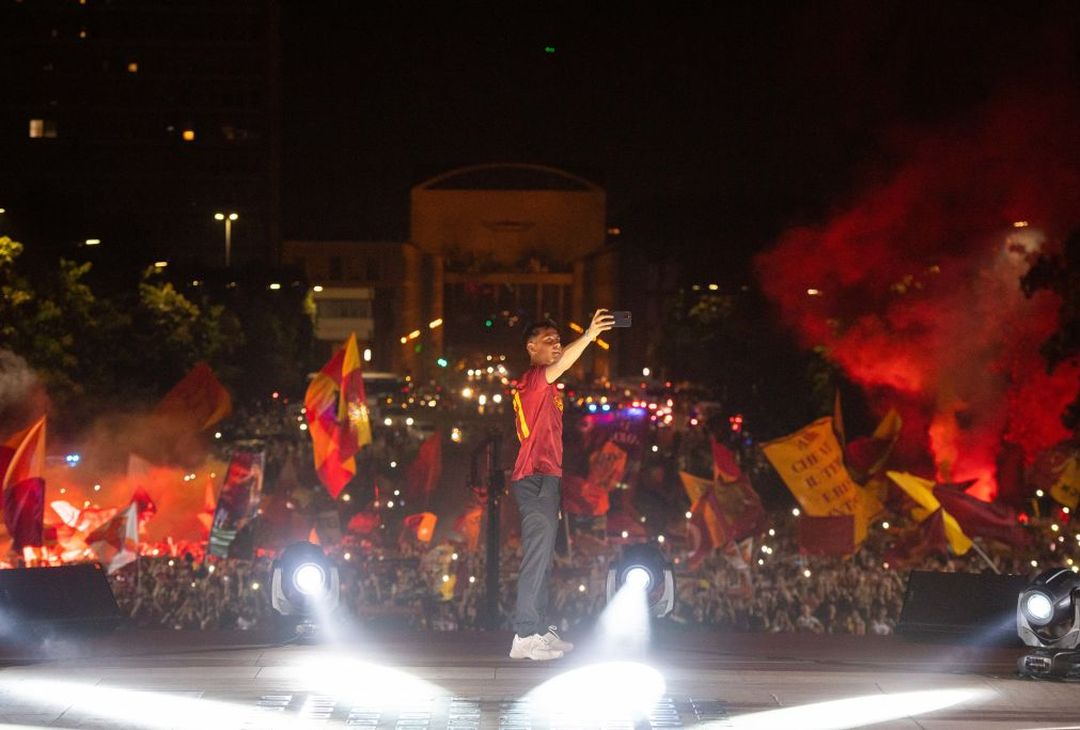 Dybala si presenta al Colosseo Quadrato – FOTO GALLERY - immagine 42