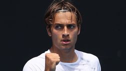 Australian Open, altra impresa del romanista Cobolli: dedica la vittoria a De Rossi