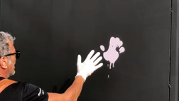 VIDEO Palermo, “Contro gli imbecilli dacci una mano”: impronte dei tifosi al Barbera